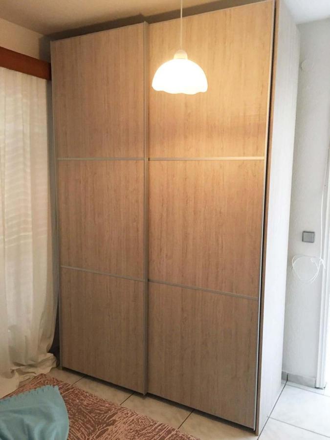 Beach Front Apartment In Пефкохори Экстерьер фото